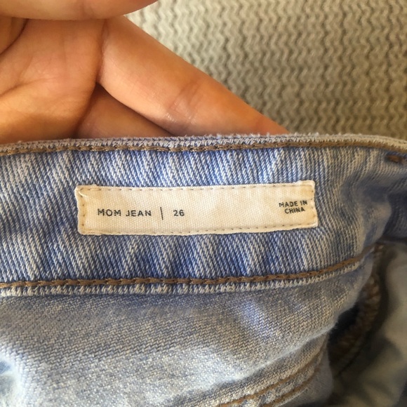 PacSun High Rise Distressed Mom Jean - Picture 4 of 4